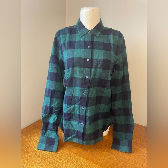 UNTUCKit Tops - UNTUCKit Women’s Secoli Long Sleeve Plaid Flannel Button Down Shirt Size 4 NWOT
